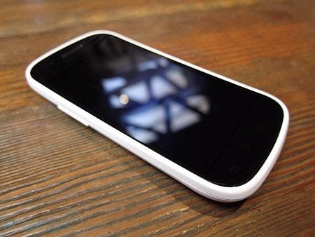 Đập hộp điện thoại Google Nexus S màu trắng  - 3