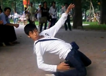 Nhảy hip-hop để xả stress mùa thi - 2