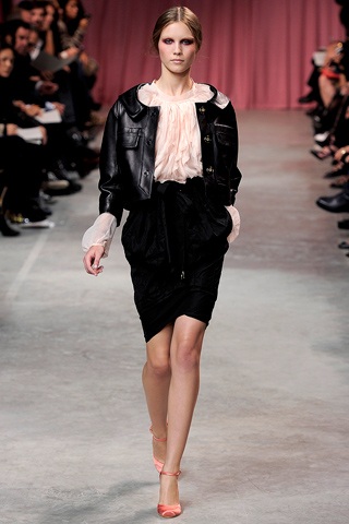 BST xuân hè 2011 của Nina Ricci - 6