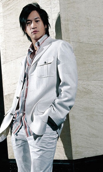 Nghe chuyện sao không tiếc tiền mua bảo hiểm thân thể  - 4