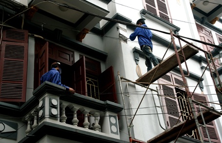 “Thần đèn” đất Bắc bắt đầu “cứu” ngôi nhà nghiêng - 2 “Thần đèn” đất Bắc bắt đầu “cứu” ngôi nhà nghiêng - 2