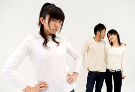 Bùng nổ "trận chiến"... con nhà giàu - 2 Bùng nổ "trận chiến"... con nhà giàu - 2