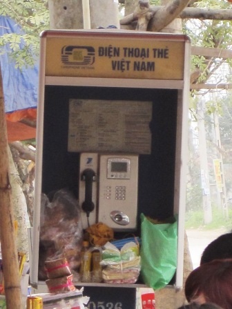 Hà Nam: Bốt điện thoại thẻ cùng chung “thảm cảnh” - 6 Hà Nam: Bốt điện thoại thẻ cùng chung “thảm cảnh” - 6