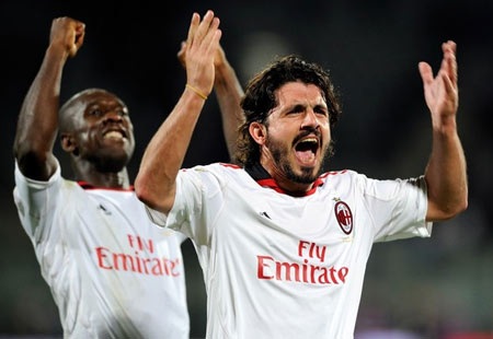 Đánh bại Fiorentina, Milan dẫn đầu cuộc đua “tam mã” - 3 Đánh bại Fiorentina, Milan dẫn đầu cuộc đua “tam mã” - 3