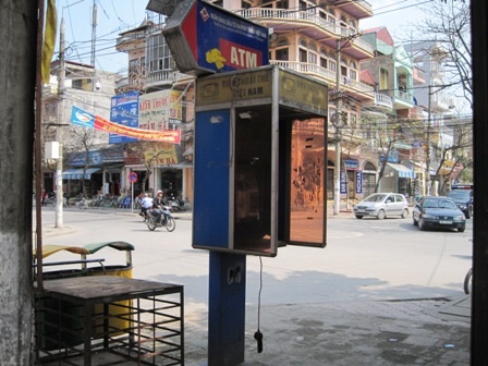 Hà Nam: Bốt điện thoại thẻ cùng chung “thảm cảnh” - 1