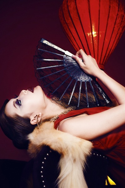 Dàn chân dài Việt ấn tượng với vẻ đẹp cổ điển - 9 Dàn chân dài Việt ấn tượng với vẻ đẹp cổ điển - 9