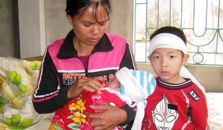Sưởi than củi, hai mẹ con tử vong khi đang ngủ - 1 Sưởi than củi, hai mẹ con tử vong khi đang ngủ - 1