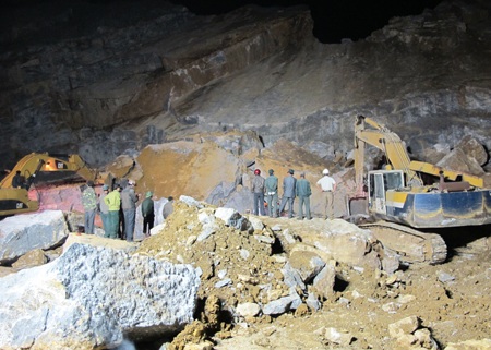 Thành lập đoàn kiểm tra hoạt động khai thác, chế biến đá  - 1