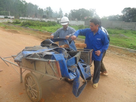 Xả trộm nước thải ra môi trường - 11