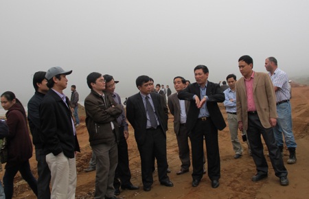 Xả trộm nước thải ra môi trường - 1