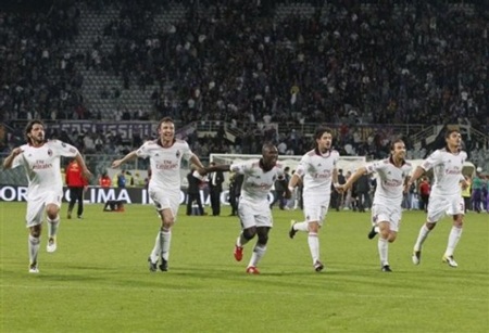 Top đầu cùng tiến, Lazio “cướp” lại vị trí thứ 4 - 1