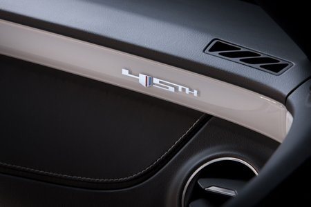 Camaro phiên bản 2012 mạnh mẽ hơn - 8