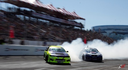 Những hình ảnh đẹp từ giải Formula Drift 2011 - 9