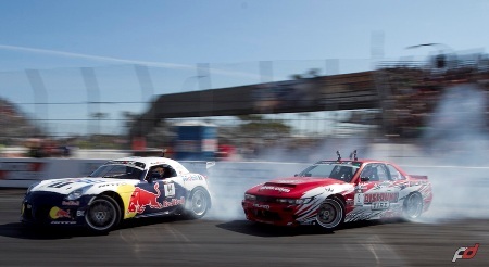 Những hình ảnh đẹp từ giải Formula Drift 2011 - 5