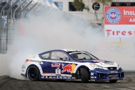 Những hình ảnh đẹp từ giải Formula Drift 2011 - 6