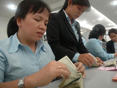 Tỷ giá VND/USD liên ngân hàng lập kỷ lục mới - 1 Tỷ giá VND/USD liên ngân hàng lập kỷ lục mới - 1