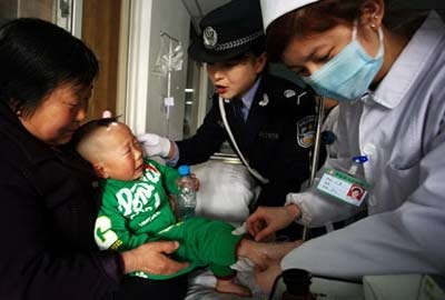 Vụ đầu độc sữa Trung Quốc là do mâu thuẫn trong kinh doanh - 1