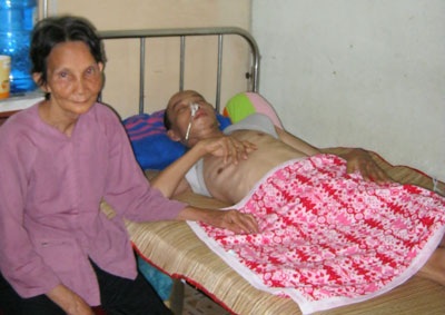 Lời cầu cứu của bà cụ có hai con bệnh nặng - 1