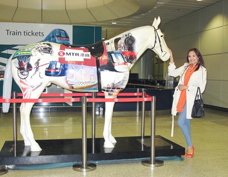 Hoa hậu Diễm Hương ngao du Hồng Kông - 1