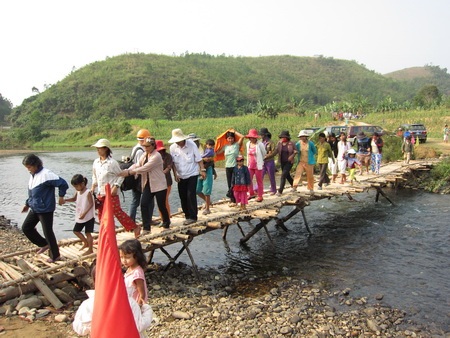 Ngập tràn niềm vui trong ngày khởi công cây cầu mơ ước - 5