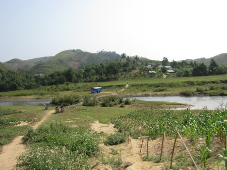 Ngập tràn niềm vui trong ngày khởi công cây cầu mơ ước - 2