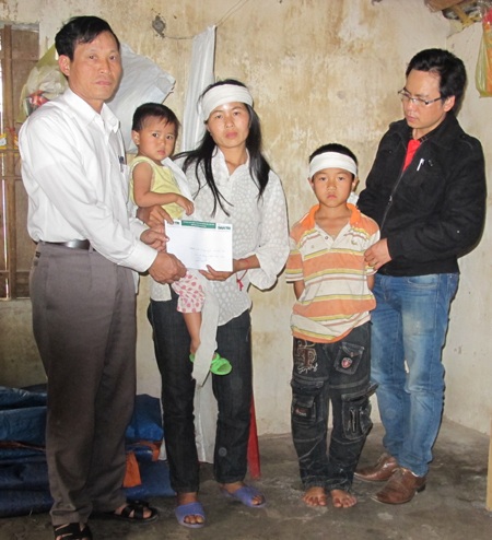 Quỹ Nhân ái chia sẻ đến các gia đình “Ngày ly biệt nơi xóm nhỏ”  - 3