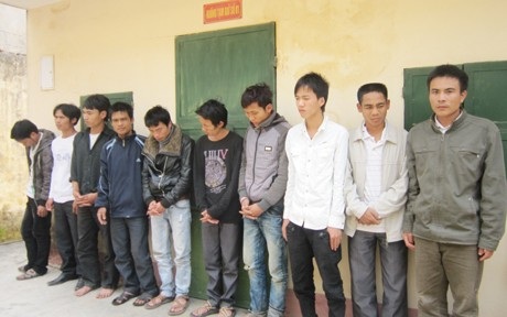 Bắt một ổ nhóm xóc đĩa tại nhà riêng - 1