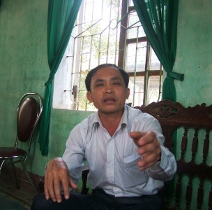 Xã “ngang nhiên” lập trạm barie thu phí xe vận tải - 2