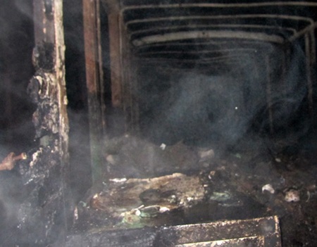 Kẻ điên phóng hỏa toa tàu - 1