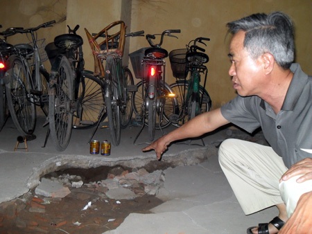 Khu chung cư Đồng Tàu sụt lún nghiêm trọng - 10