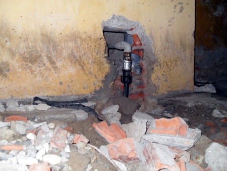 Khu chung cư Đồng Tàu sụt lún nghiêm trọng - 14