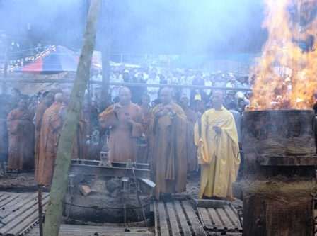 Lễ đúc Đại Hồng Chung tại Thiền viện Trúc Lâm Hàm Rồng - 1