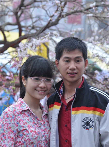 Thiếu nữ Hà thành khoe sắc bên hoa anh đào - 6 Thiếu nữ Hà thành khoe sắc bên hoa anh đào - 6