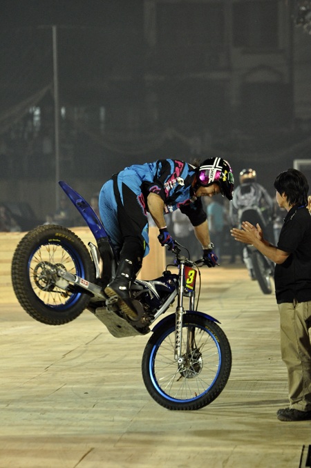 Giới trẻ đắm say cùng “Rock bay” - 12