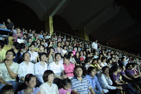 Giới trẻ đắm say cùng “Rock bay” - 16