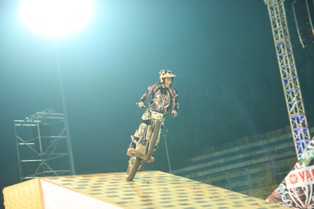 Giới trẻ đắm say cùng “Rock bay” - 9