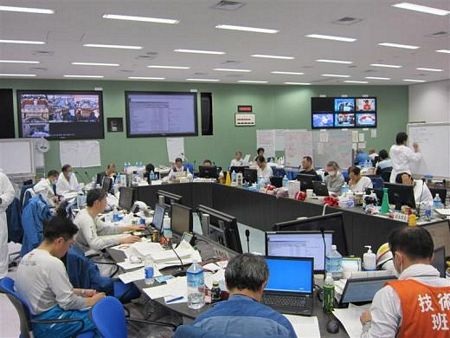 Ảnh mới nhất về nhà máy điện hạt nhân Fukushima I - 20