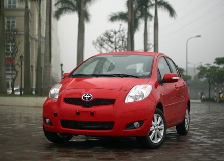 Cảm nhận Toyota Yaris: Nhỏ gọn, tiện dụng - 1 Cảm nhận Toyota Yaris: Nhỏ gọn, tiện dụng - 1