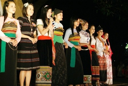 Chiêm ngưỡng nữ sinh các dân tộc khoe sắc - 1