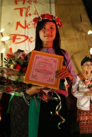 Chiêm ngưỡng nữ sinh các dân tộc khoe sắc - 7