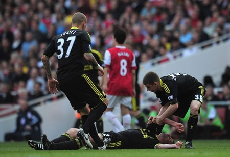 Arsenal và Liverpool chia điểm đầy kịch tính tại Emirates - 3