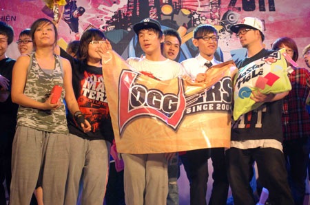 Bữa tiệc hiphop "khuấy đảo" giới trẻ Hà thành - 15 Bữa tiệc hiphop "khuấy đảo" giới trẻ Hà thành - 15
