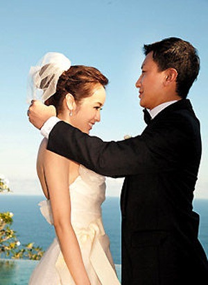 Hầu Bội Sâm hạnh phúc trong ngày trọng đại  - 2