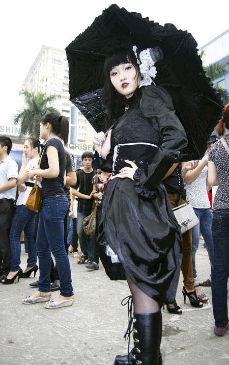 “Siêu nhân rác” nổi bật giữa dàn cosplay - 13 “Siêu nhân rác” nổi bật giữa dàn cosplay - 13