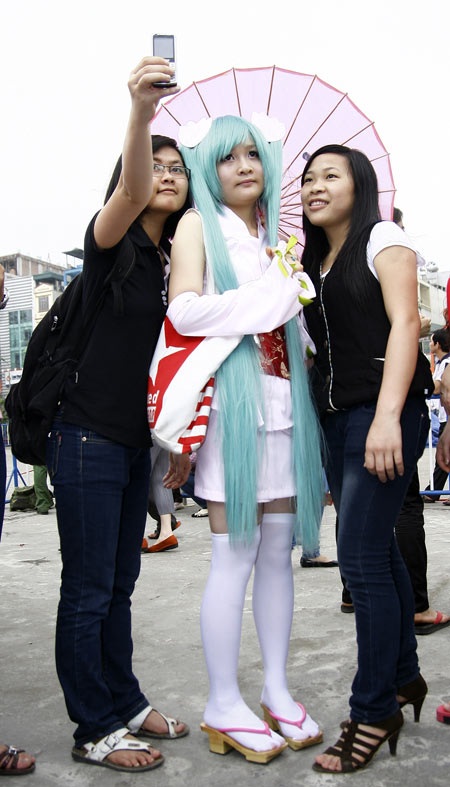 “Siêu nhân rác” nổi bật giữa dàn cosplay - 14 “Siêu nhân rác” nổi bật giữa dàn cosplay - 14