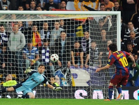 Barcelona - Real Madrid: Sinh tử tại Mestalla - 4 Barcelona - Real Madrid: Sinh tử tại Mestalla - 4