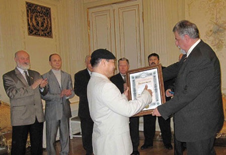 “Bí mật” sức mạnh nội lực của một con người phi thường - 3 “Bí mật” sức mạnh nội lực của một con người phi thường - 3