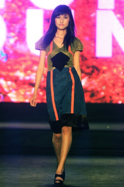 Sôi động ngày mở màn tuần lễ thời trang thu đông Việt Nam 2011 - 4