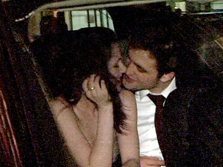 Kristen Stewart và Robert Pattinson bị bắt gặp hôn nhau - 2