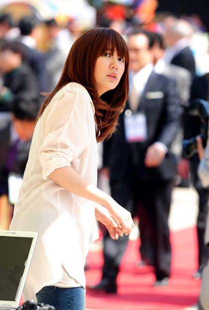 Những hình ảnh “nóng hổi” của Yoon Eun Hye trong phim mới - 4